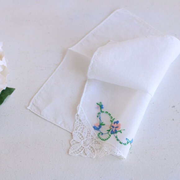 Vintage 1940s 1950s Handkerchief White Lace And Floral Embroidered Corner Hankie - Picture 8 of 10
